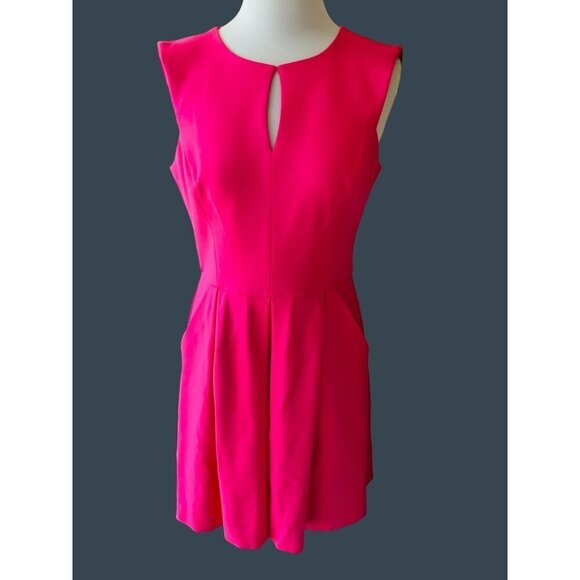 TRINA TURK LADIES SLEEVELESS PINK KEHOLE LINED POCKETS PLEATED SKIRT DRESS EUC 4 - Picture 6 of 6